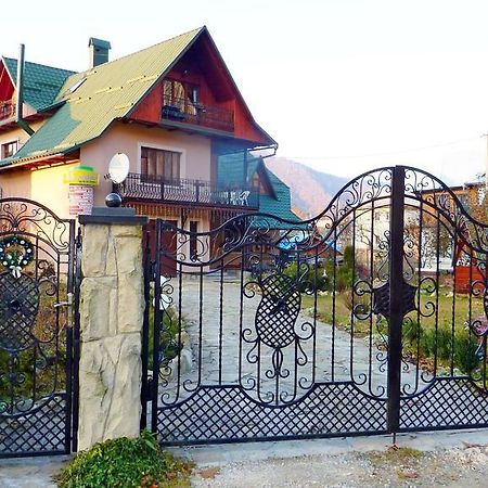 Sadyba Bilya Richky Yaremche Exterior foto