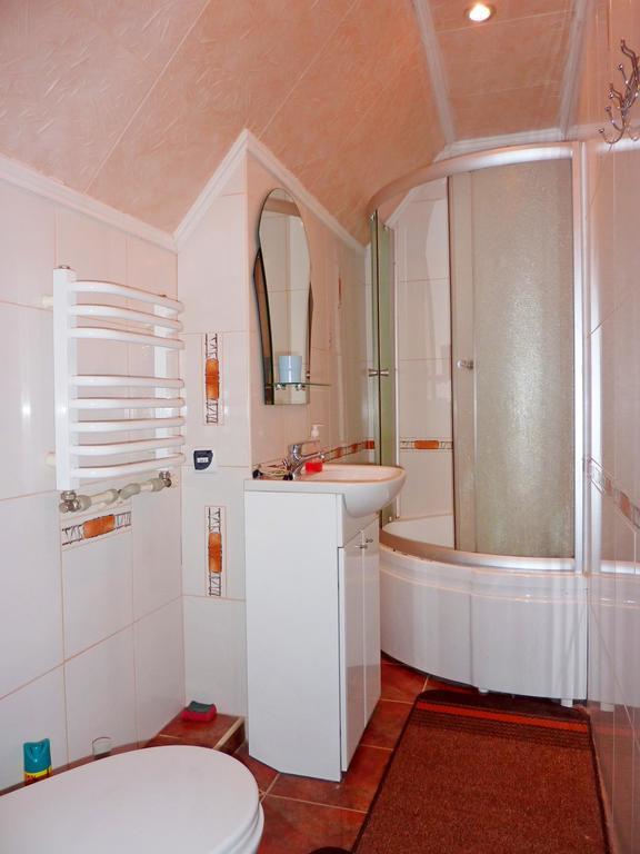 Sadyba Bilya Richky Yaremche Habitación foto