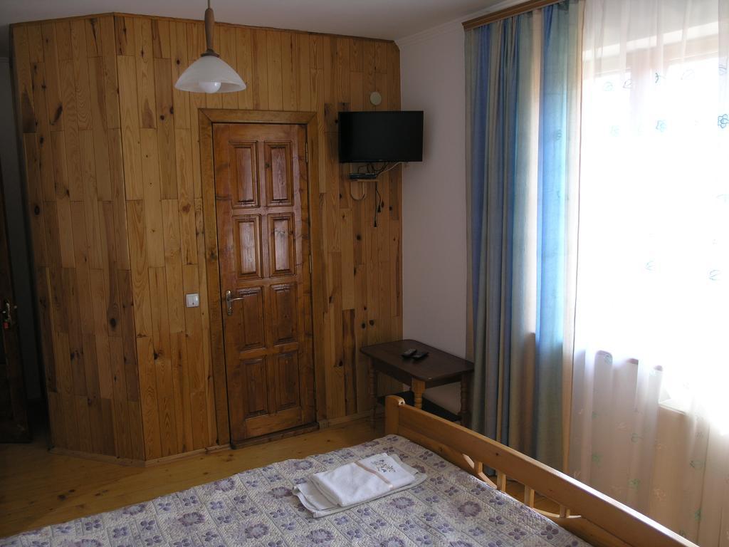 Sadyba Bilya Richky Yaremche Exterior foto